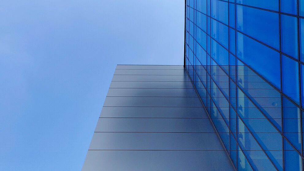 Glasfront Gebäude Universität Paderborn